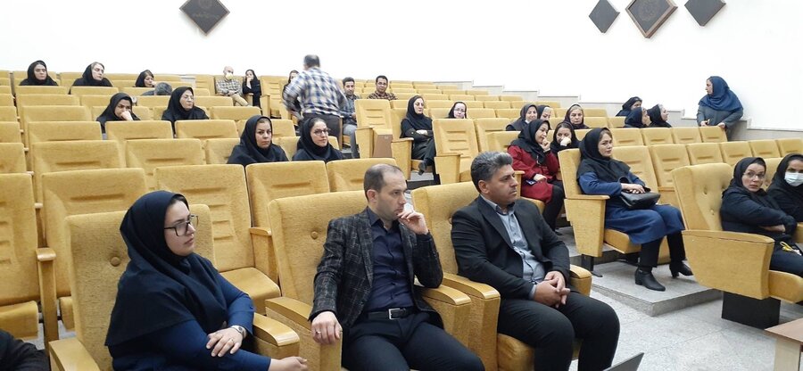  |جلسه پرسش و پاسخ کارکنان با رییس و کارشناسان نیروی انسانی بهزیستی استان تهران