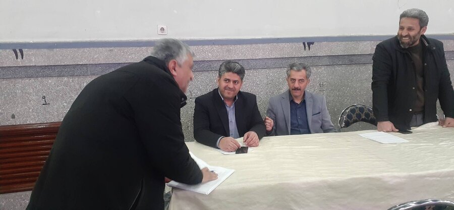  | برگزاری میز خدمت در نماز جمعه