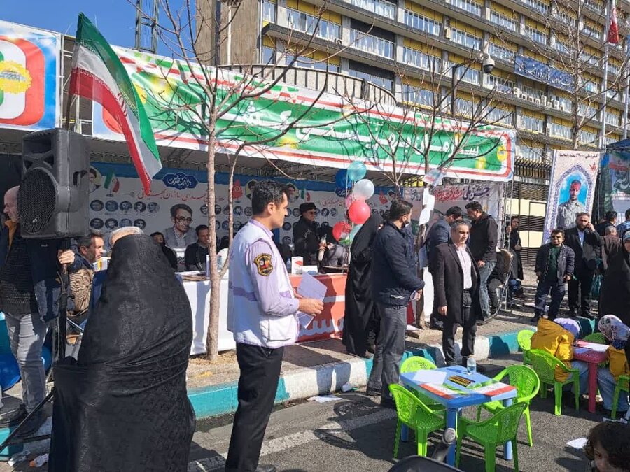  | گزارش تصویری | شرکت در راهپیمایی ۲۲ بهمن