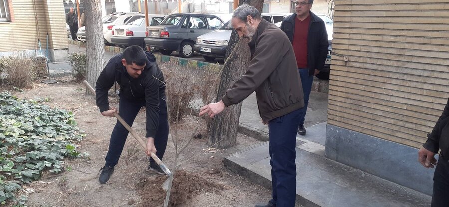  | آیین گرامیداشت روز درختکاری