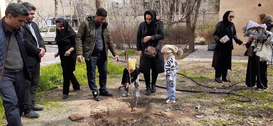  | کاشت نهال به مناسبت هفته منابع طبیعی