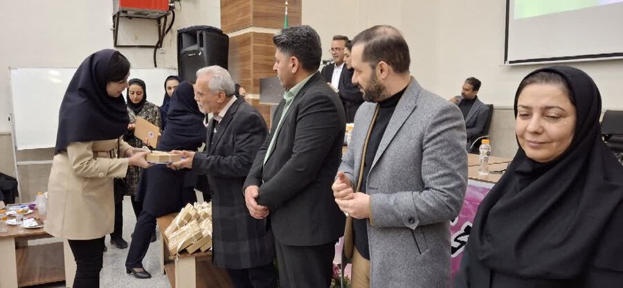  |  آیین تجلیل از مددکاران اجتماعی