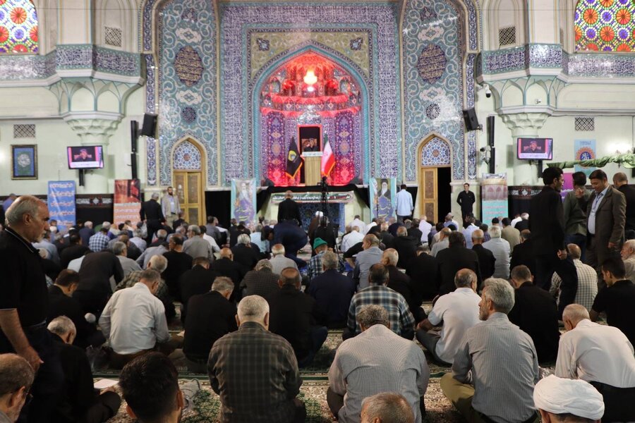  | سخنرانی مدیر بهزیستی  پیش از خطبه‌های نماز جمعه و برگزاری میز خدمت