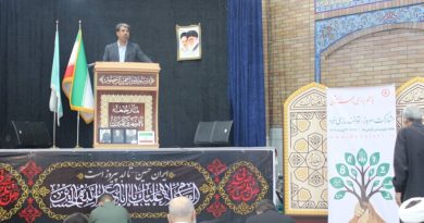 وبگاه باقرشهریها |سخنرانی قبل از خطبه  نماز جمعه و برپایی نمایشگاه در بخش کهریزک