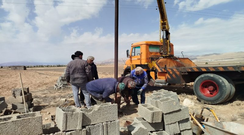 انسداد 3 حلقه چاه غیر مجاز توسط امور منابع آب فیروزکوه